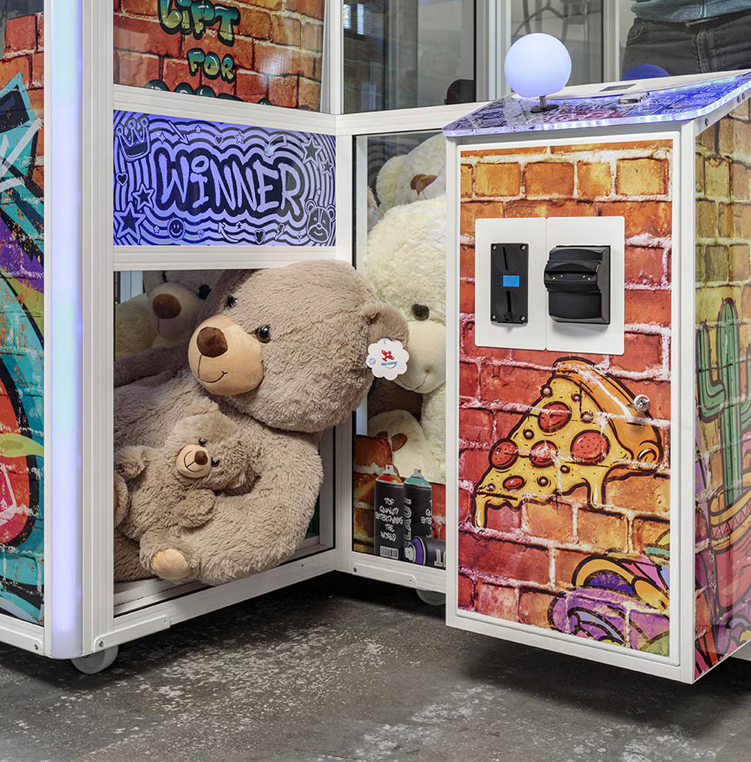 Big E Claw Machine - Smart Sensor - 6kg Lift — GameRoomMasters