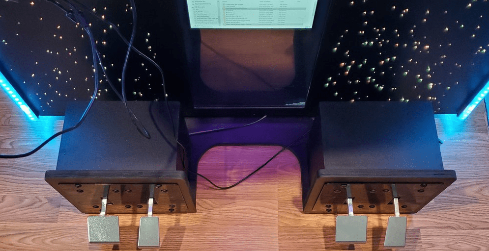 Paradox Arcades | Falcon - 30" 16:10 2500x1600 Monitor | 4 Player | First - Class Edition | Dual Steering Wheels | Wi - Fi Remote Support | Interior Cabinet Lighting | Arcade Machine