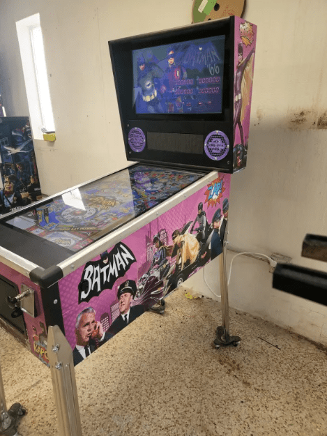Pinball King | Siren | 32 - inch Playfield | Virtual Pinball Machine | Aluminum Rails