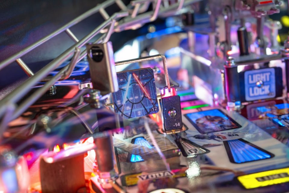 Stern | Star Wars: Fall of The Empire | Pro Edition | Pinball Machine